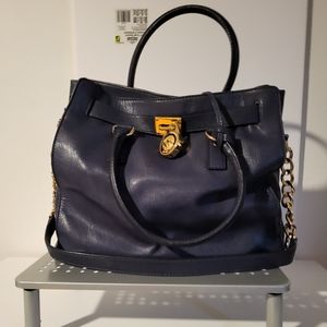 MICHAEL KORS BLUE LEATHER BAG